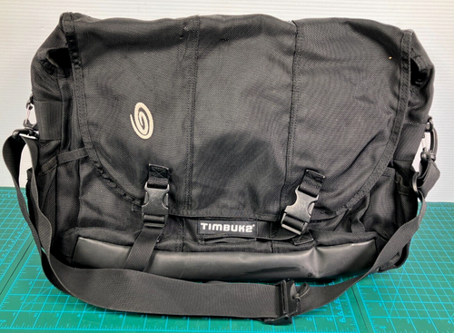 Timbuk2 Classic Black Medium Nylon Messenger Bag 17”x12” Laptop READ DESCRIPTION