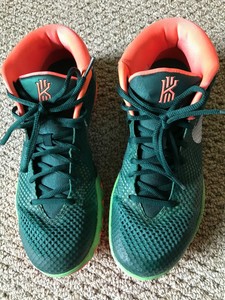 kyrie flytrap metallic silver