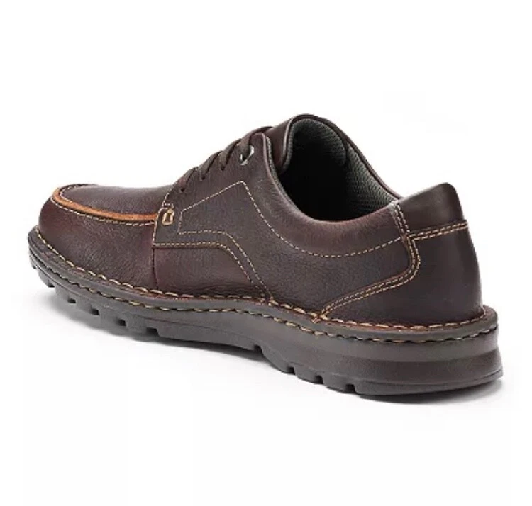 Clarks store vanek apron