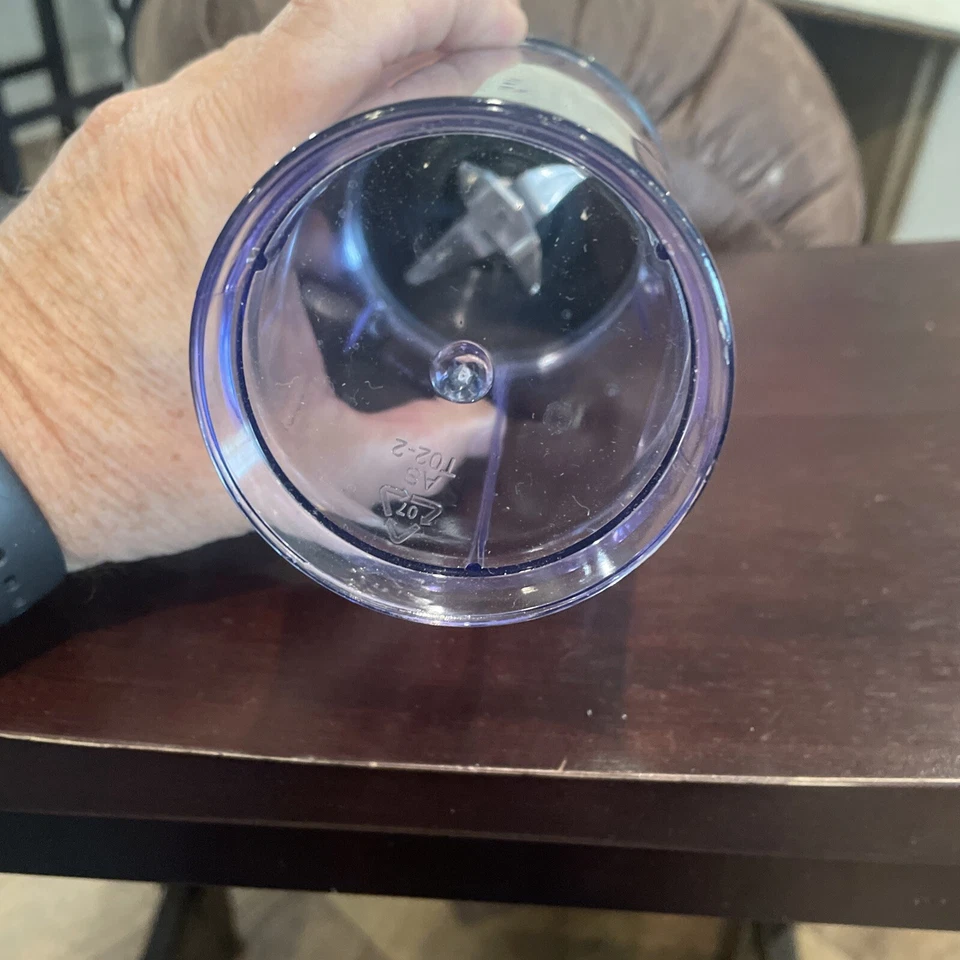 Brentwood JB-199 Multi Pro 240 Magic bullet MBR-0301WM Replacement Cup & Blade - Image 3 of 4