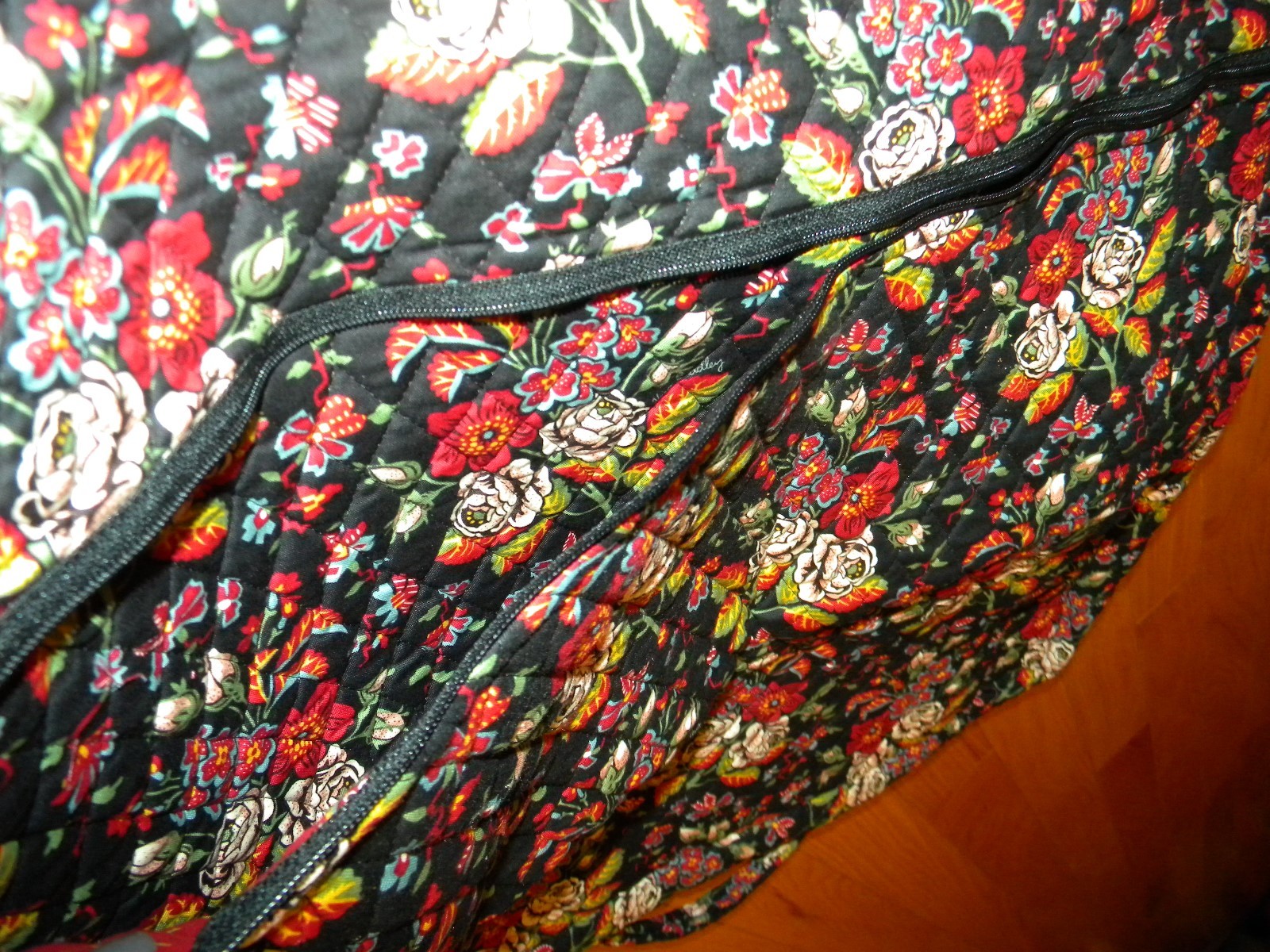 VERA BRADLEY Black Floral Garment Travel Hanging Bag … Gem