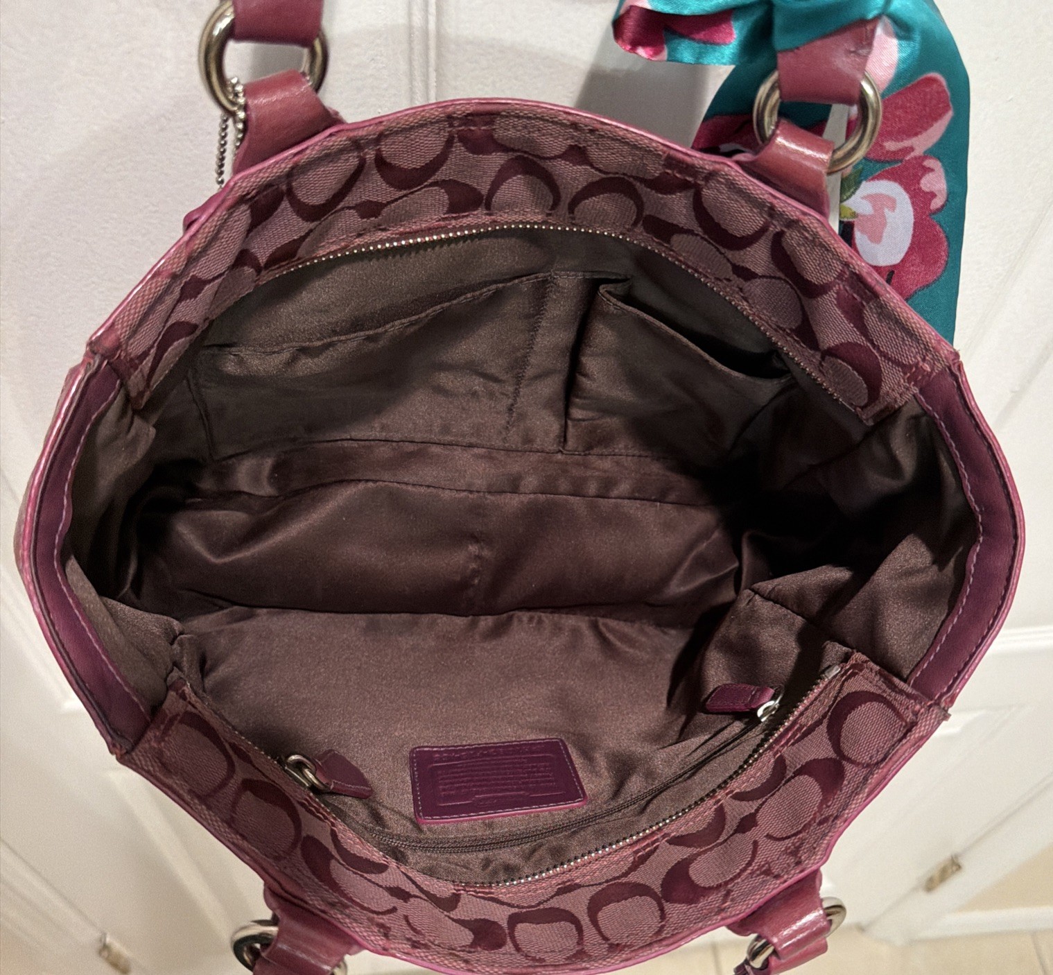 Coach E/W Circle Patchwork Zip  Shoulder Tote Bag… - image 11