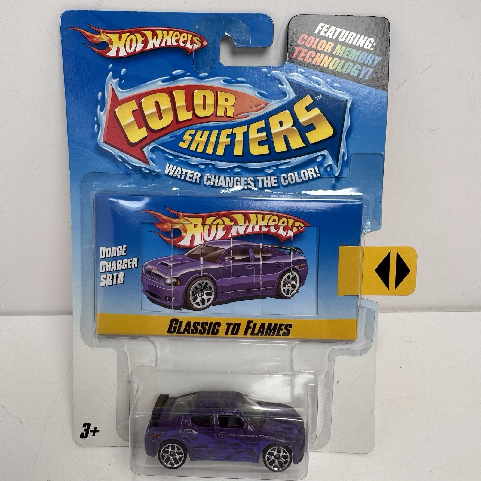 Hot Wheels Color Shifters Dodge Charger SRT8 Classic to Flames