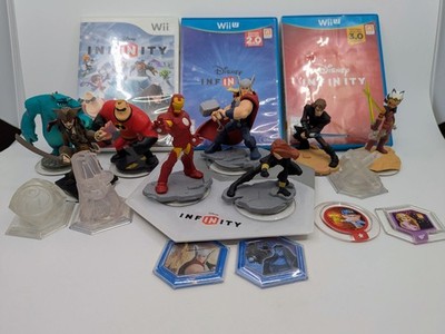lot 3 Disney Infinity  games  Wii U + figurines + power disk + portal