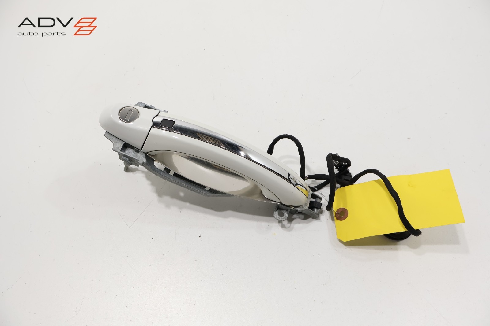 2006 - 2012 BENTLEY CONTINENTAL FRONT LEFT DRIVER SIDE EXTERIOR DOOR HANDLE OEM