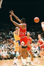 2/2/1988 Pippen and Paxson Bulls Vs Lakers 35 mm Neg & 4x6 Print