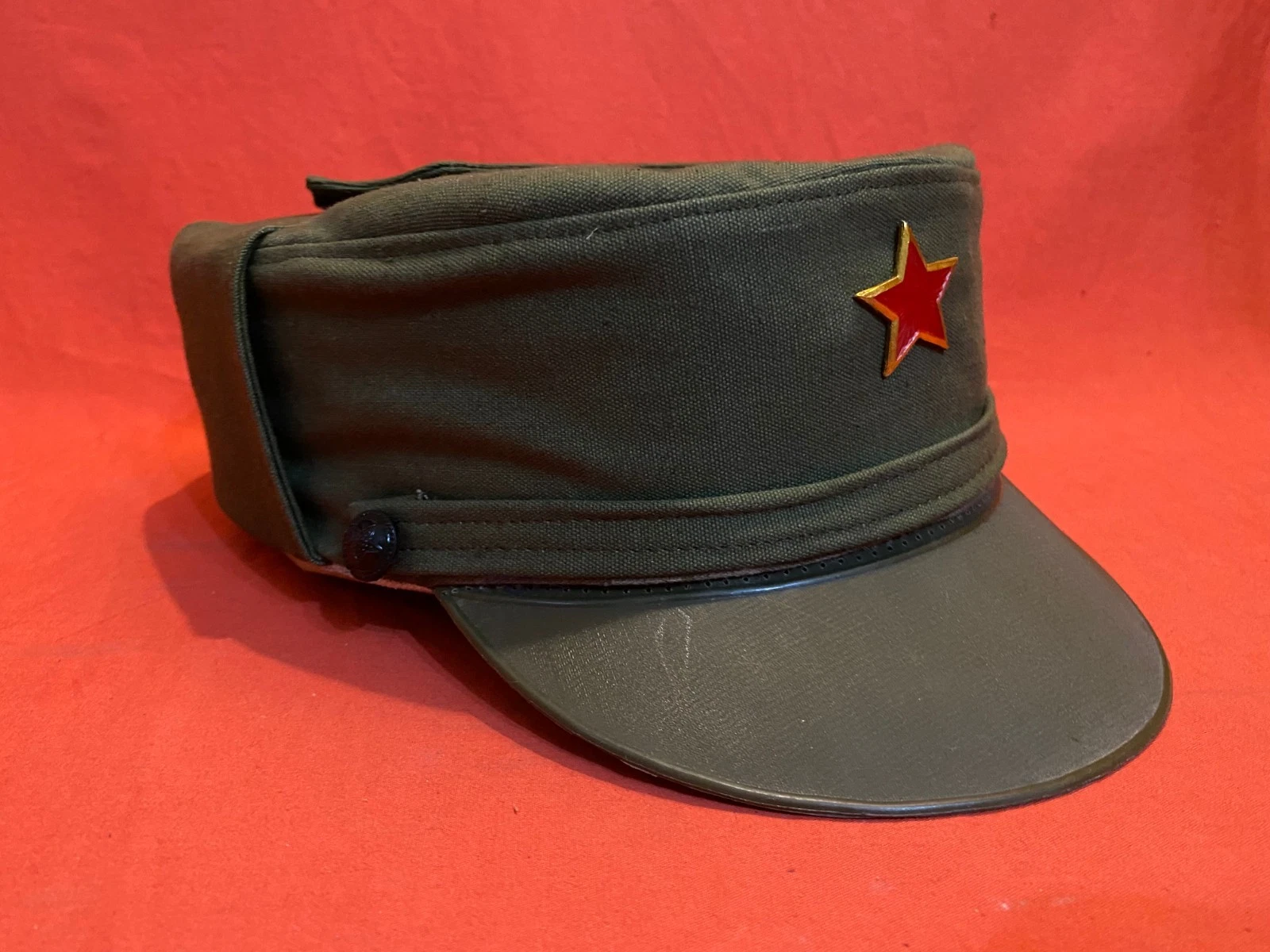 COMMUNIST ERA SOLDIER HAT CAP WITH RED STAR PARTISAN SUMMER HAT ARMY MILITARY
Opens in a new window 