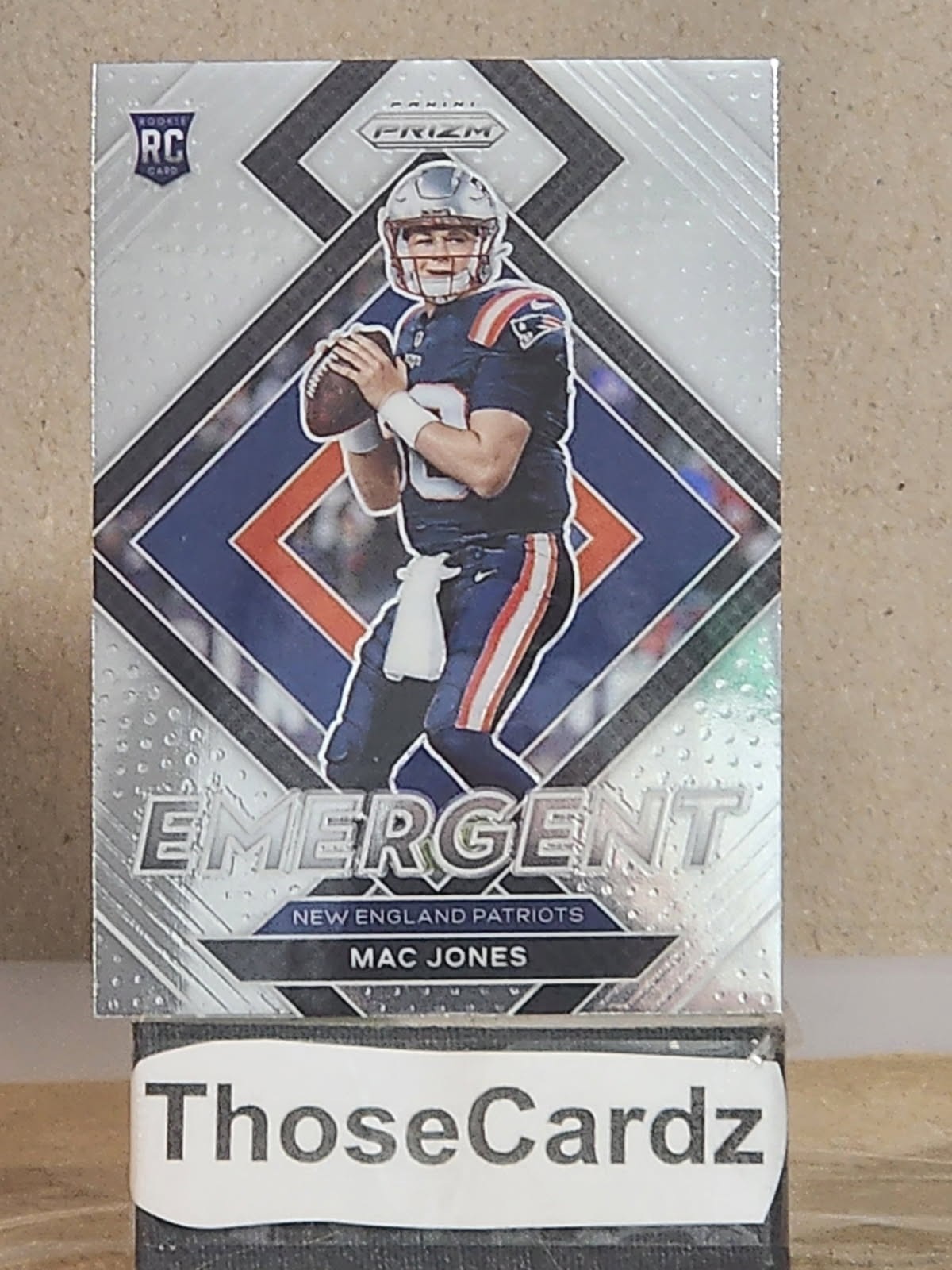 2021 Panini Prizm Emergent #E-6 Mac Jones