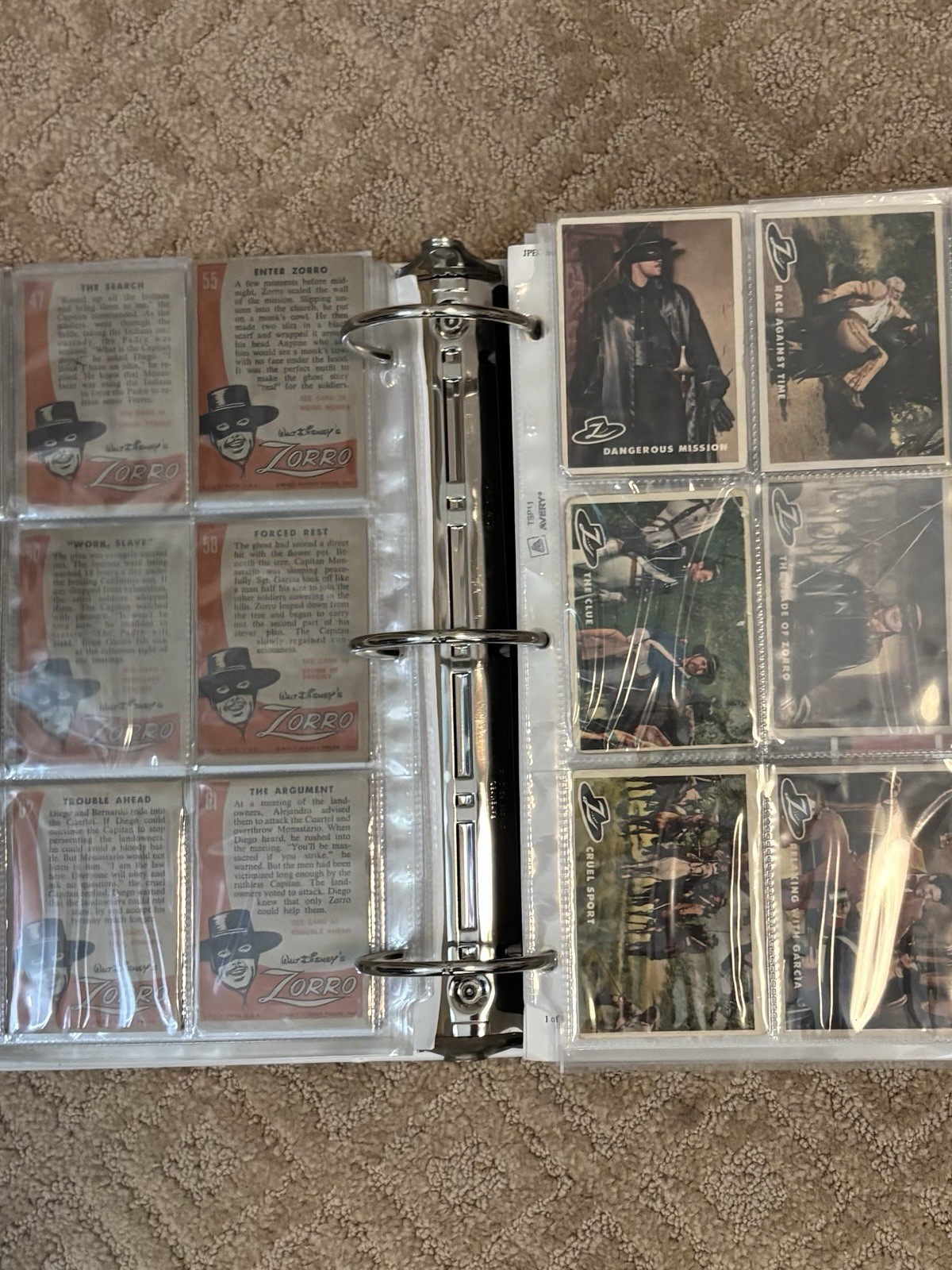 Fleer Ultra X-Men Collector’s Card Album 3-Ring Binder FULL OF CARDS Huge Lot