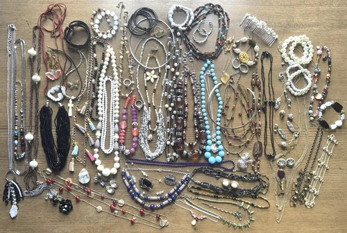 Vintage Now Necklace Brooch Beads Mixed Jewelry Costume Jewelry Collection Lot 3