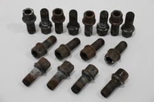 VW Polo Playa 6N Mk3 Satz mit 16 Standard-Radschrauben M14 x 1,5 WHT002437