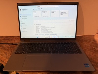 Dell Precision 3560 15.6 in Laptop i5-1135G7 2.40 GHz 16GB 256 GB SSD Win 11 Pro