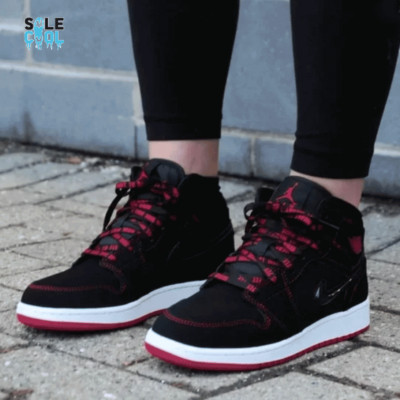 シューズ(女性用) JORDAN 1 MID GS BLACK,CHILE RED,WHITE シューズ(女性用) JORDAN 1 MID GS BLACK,CHILE RED,WHITE Nike