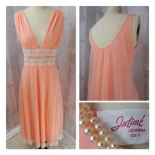 1960s Vintage Intime NEGLIGEE NIGHTGOWN LACE LINGERIE Apricot Pinup Bombshell SP