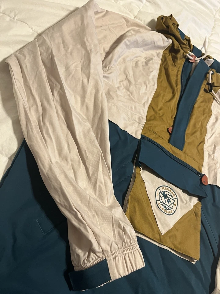 Chaqueta usada Reebok Classics Archive Anorak para hombre estuco ropa deportiva ropa exterior top Foto 4 de 4