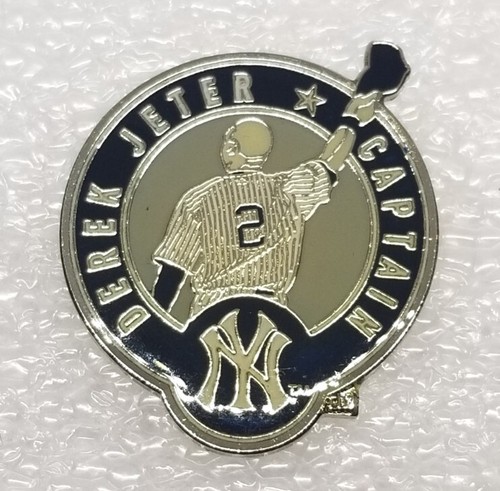 New York Yankees Derek Jeter Captain Pin - Picture 3 of 17