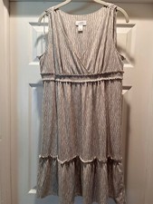 Woman’s,Size M,Ann Taylor Loft,Gray& White,Sleeveless, V-Neck,Short Summer Dress