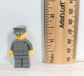 Lego Star Wars Imperial Officer Minifigure sw0046 Police Cap Yellow Head Grin