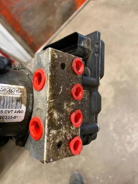 Conjunto de piezas de freno antibloqueo Ford Fiving Hunterent 2006-2007 AWD CVT OEM Foto 3 de 4