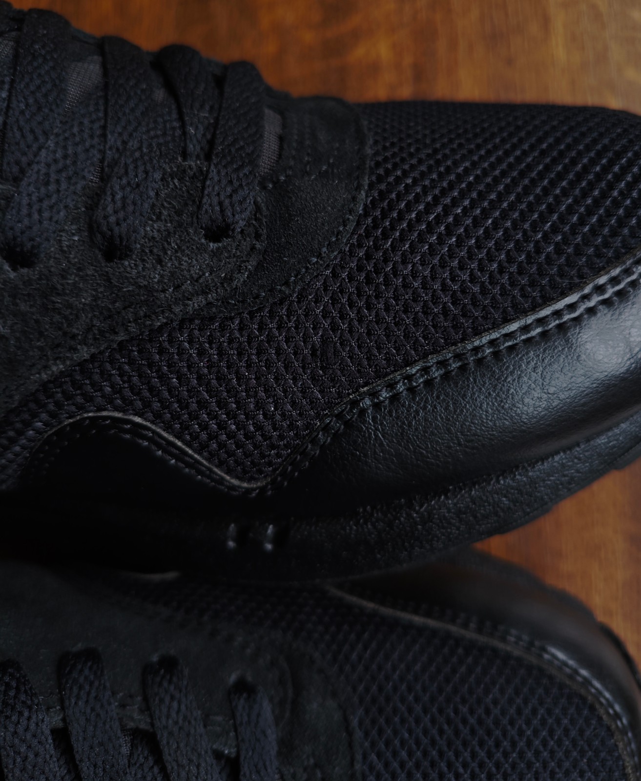 Size 10 - Nike Air Max 1 Essential Triple Black Mens Suede Trainers UK 9 CM 28 thumbnail 6