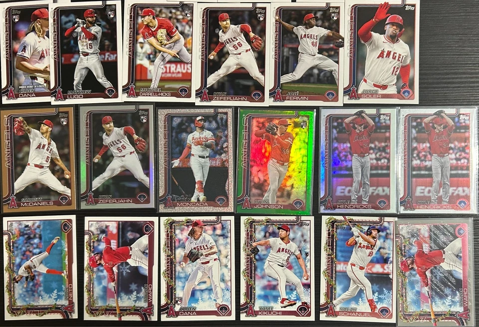 2025 Topps Update & Holiday Angles Lot 29 Cards RCs Foils Parallels Inserts - Image 3 of 4