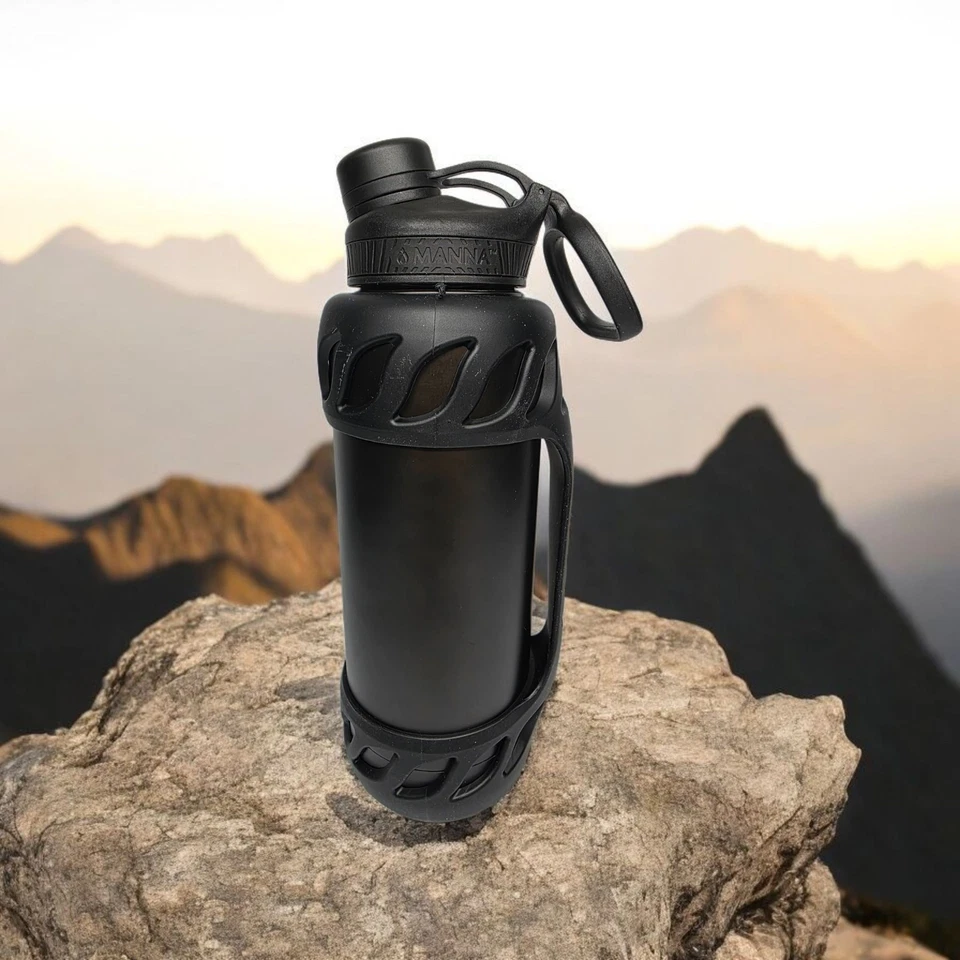 Nuevo Manna Ranger Pro 40 oz con parachoques de goma y agarre de mango negro Foto 2 de 4