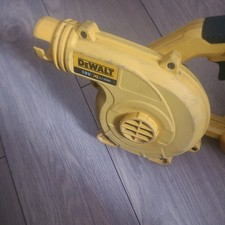 Dewalt DCV100 Compact Cordless Blower, 18V Lithium Ion XR, Bare Unit ref1