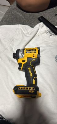 #ad Nuevo En Caja Dewalt 20V $150.00