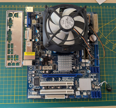 Aufrüstpaket AMD Athlon II X3 425, 4GB DDR3, Asrock 880GM-LE FX