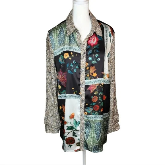 John Mark Patchwork Floral Button Down Tunic Shir… - image 1