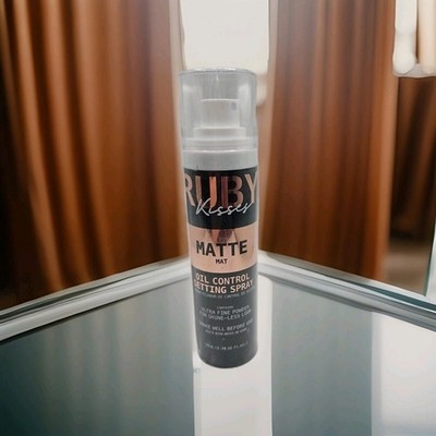 Ruby Kisses Setting Spray - Ultra-fine mist, Sets makeup, Long-Lasting...
