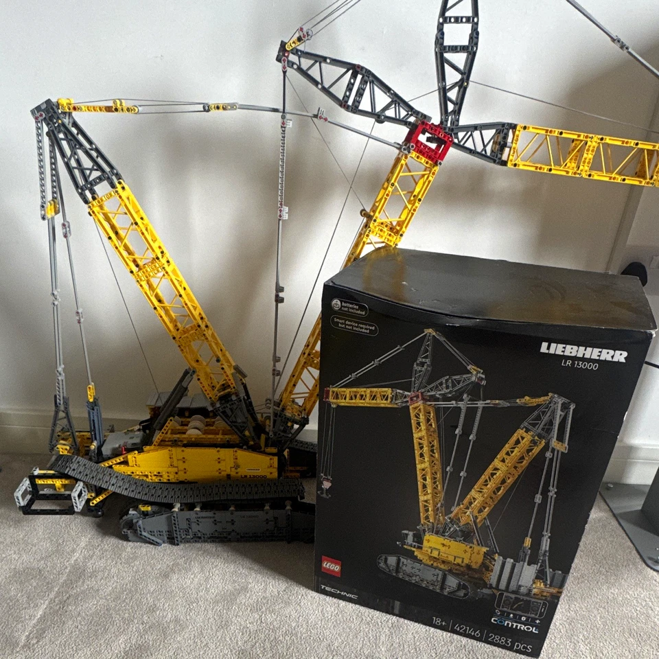 LEGO TECHNIC -42146 Liebherr Crawler Crane LR 13000 part built and now rebagged, photo 1 of 5