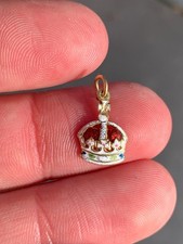 18ct gold enamel royal crown pendant Victorian 1 gram