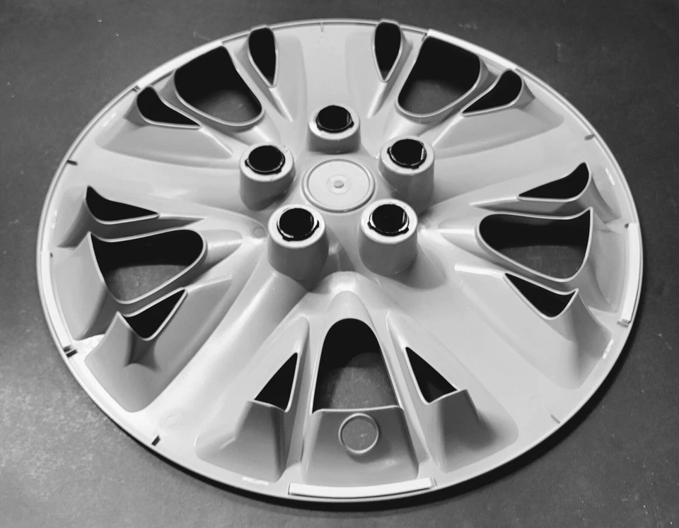 One Wheel Cover Hubcap Fits 2014-2020 Chevrolet Impala Style 18" Silver 472-18S Foto 3 de 4