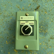 Allen Bradley Enclosure  800H-R3HA Hand Off Auto Selector Switch And Enclosure