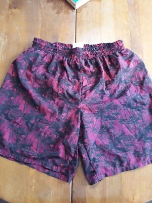 Short de bain homme Maillot MALAWI taille Homme intérieur filet TBE Rouge Noir - Photo 1/4