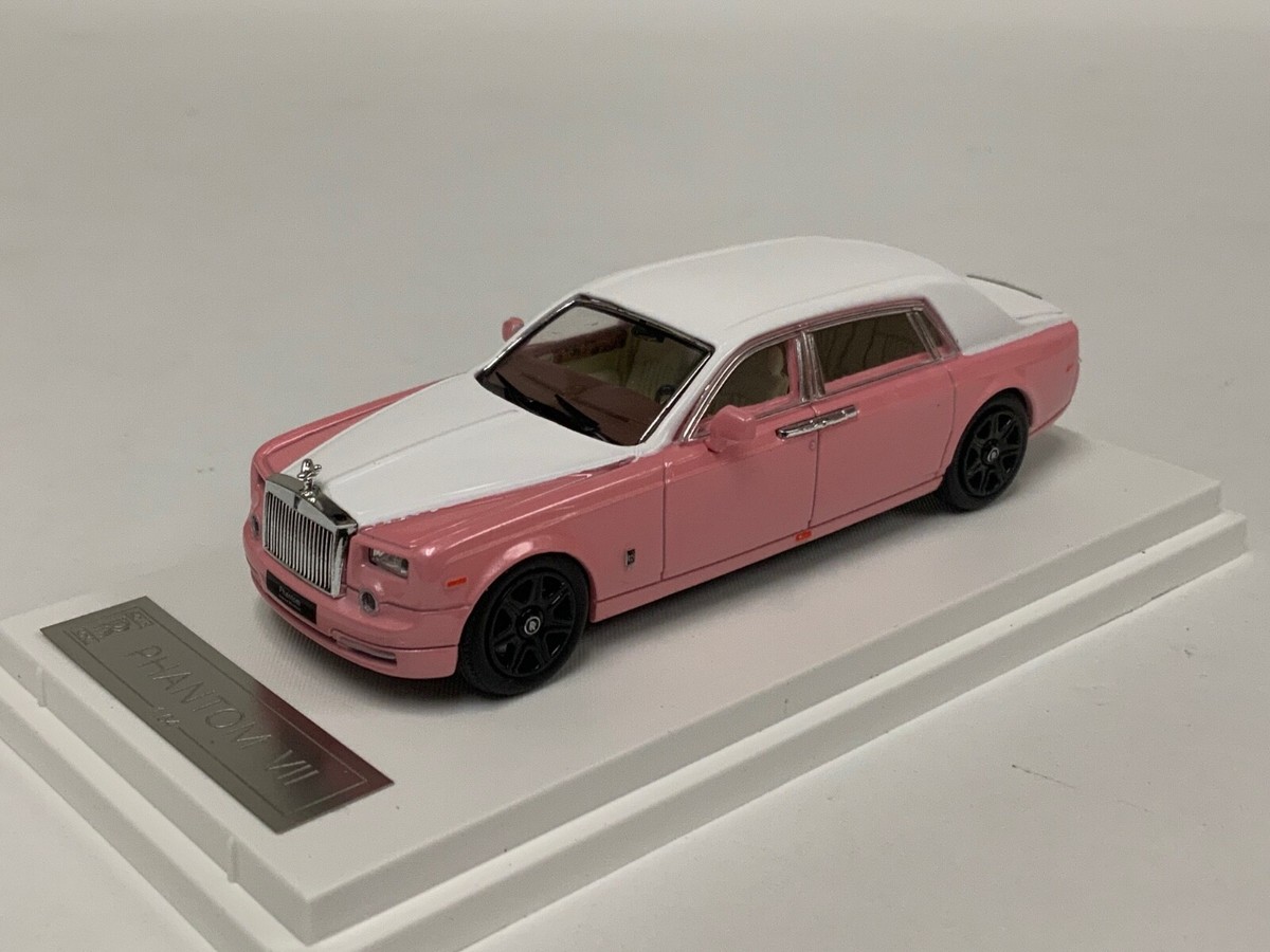 1/64 Rolls Royce Phantom VII in Glass White and Pink 64-025