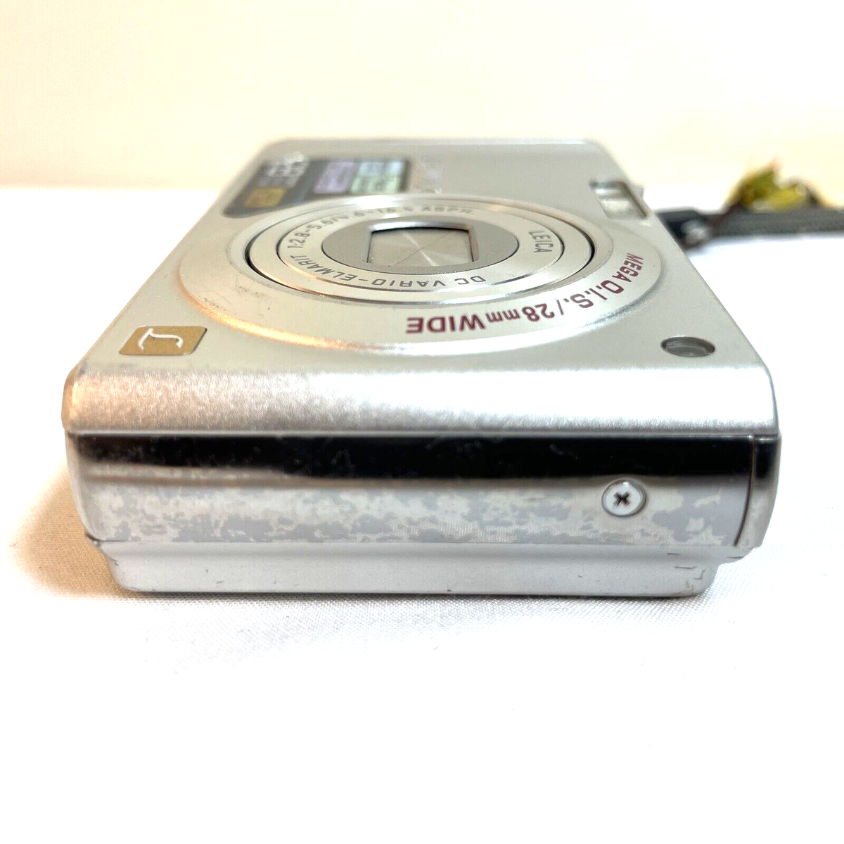 PANASONIC LUMIX DMC-FX55 Digital Camera Unit w/ Charger *UNTESTED