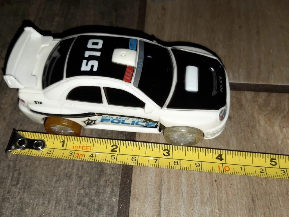 Spin Drive a escala 1:43 ¡COCHE DE SLOT Y CONTROLADOR DE LA POLICÍA! ¡ENVÍO GRATIS! Foto 4 de 4