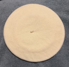 Vintage New Beret Basque 100 Wool Cream Color Hat With Tags