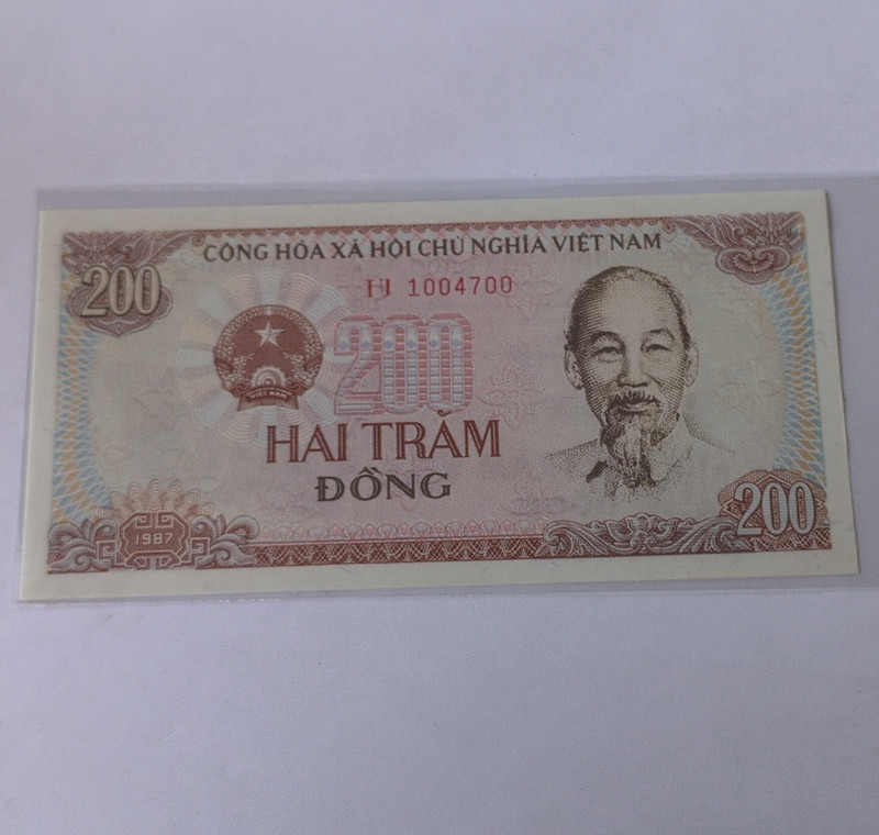 Viet Nam 1987 200 Dong 200₫ Banknote Hai Tram Dong IJ 1004700 Uncertified