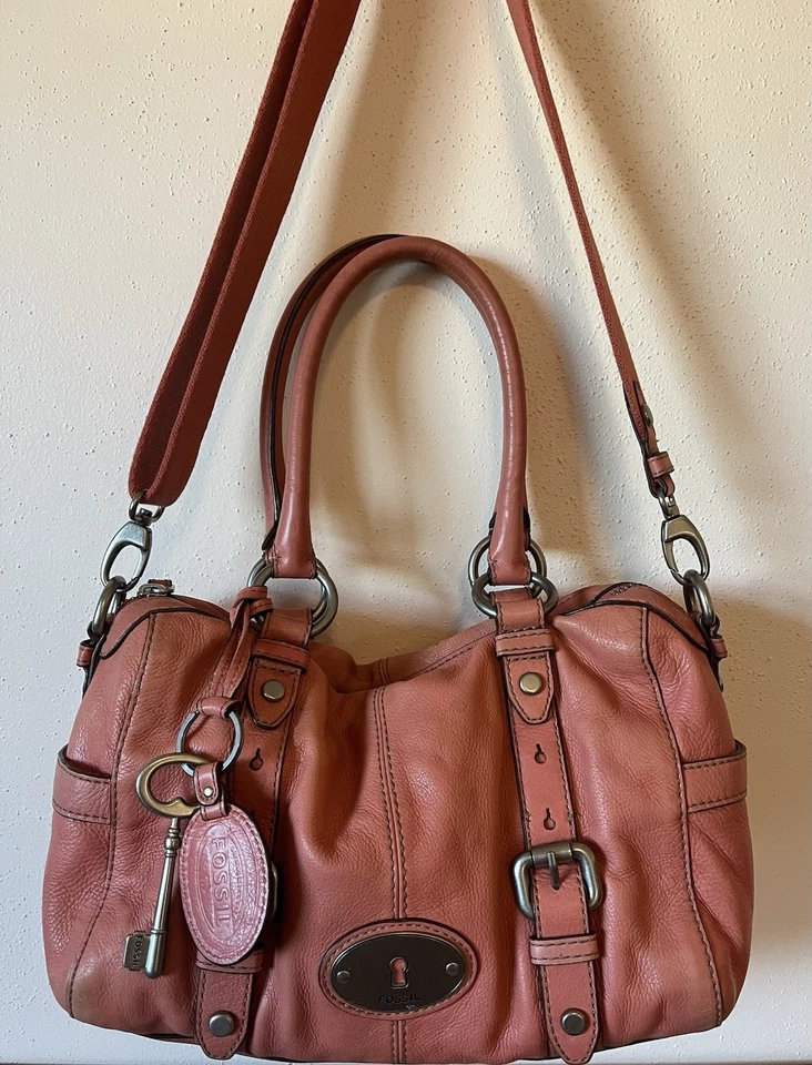 Vintage Fossil Maddox Pink Leather Shoulder Bag/Satchel with Key Charm And Tag - Image 2 of 4