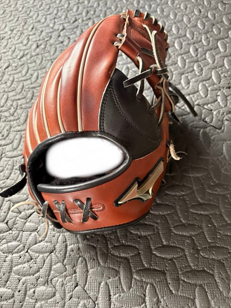 Mizuno Global Elite Soft Glove AXI Type 9