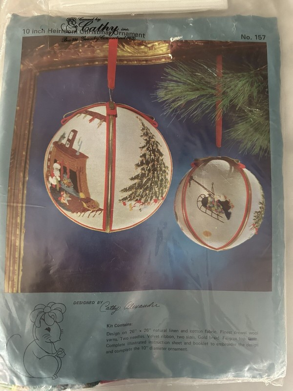 Heirlooms Christmas Ornament # 157  CREWEL WOOL KIT ON LINEN WITH VELVET  10"