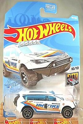 2021 Hot Wheels Treasure Hunt #165 HW Metro 10/10 CHRYSLER PACIFICA White wBaja5