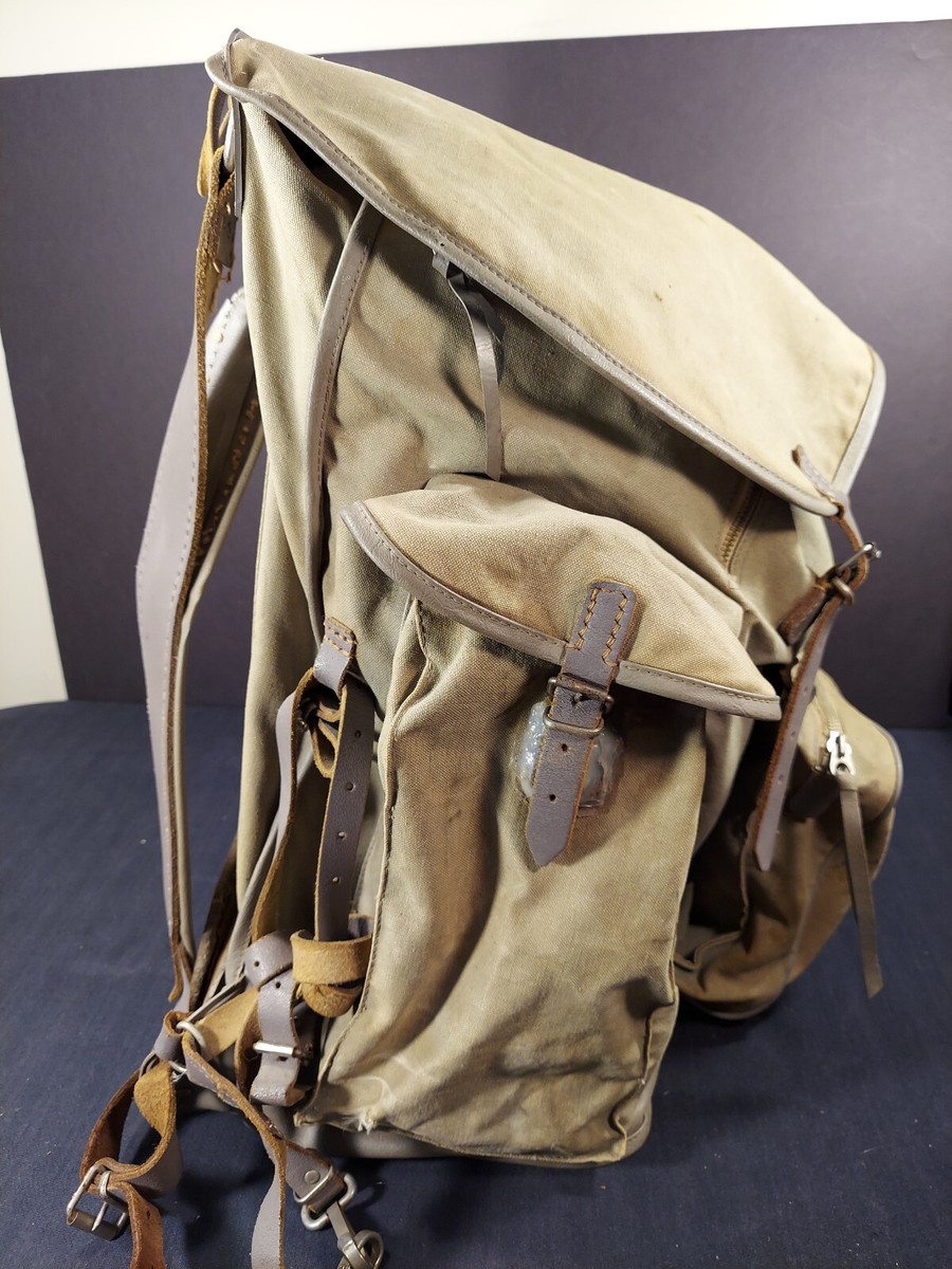 バッグ German Military Vintage Canvas Rucksack s-l400.jpg