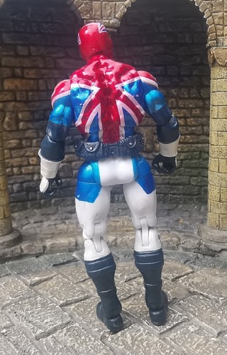 Marvel Universe-Infinite-Legends Captain Britain Hasbro Avengers 4" 1/18 - Picture 2 of 2