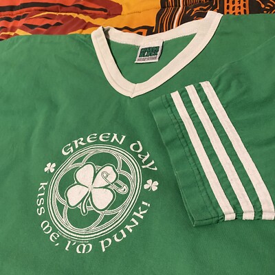 Vintage Green Day Kiss Me, I'm Punk T-shirt Size XL Soccer Jersey