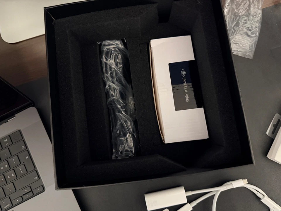 UAD-2 Satellite Thunderbolt Quad Core + PLUG-INs + Apple Cable - Immagine 4 di 4