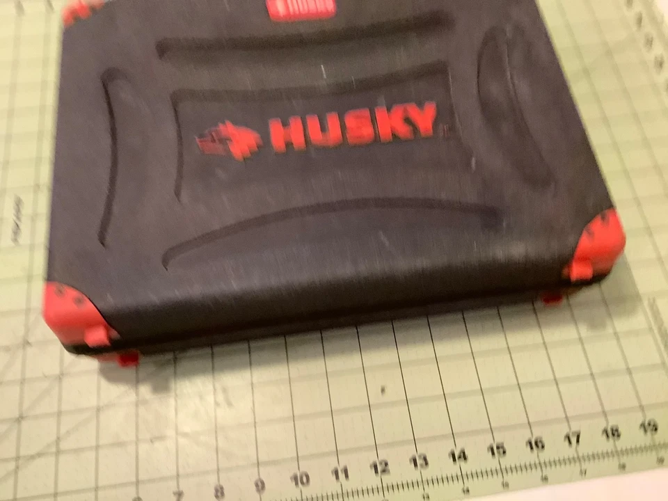 Juego de herramientas Husky Air 1/2" llave de impacto 3/8" trinquete zócalos brocas etc. Foto 2 de 4